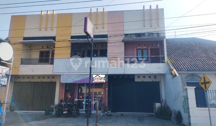Cheap 2-Storey Shop House Strategically Located in Gentan Sukoharjo 2