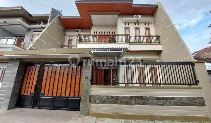 Modern 2-Story House Furnished in Sumber Solo Modern 2-Story House Furnished in Sumber Solo