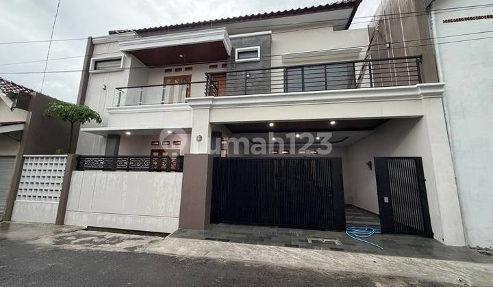Rumah Baru 2 Lt Mewah Istimewa Banjarsari Solo