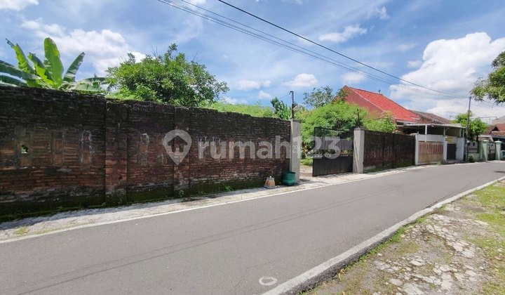 Tanah Pekarangan Luas 1.079M² Siap Bangun di Baturan Clmdu