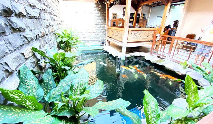 Rumah Mewah Full Jati Strategis Dekat Pasar Nusukan Solo 2