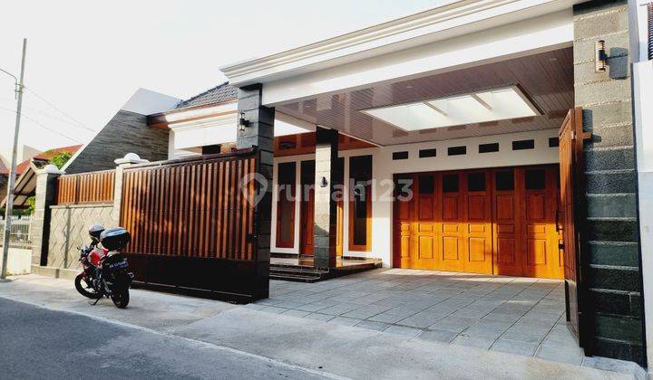 Rumah Mewah 261m² Gress Dekat Fave Hotel Manahan Solo