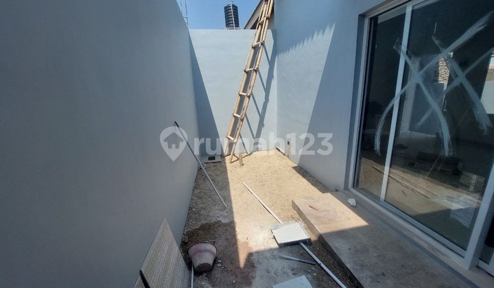 Beautiful New Comfortable House in a Residential Area Near Solo City Beautiful New Comfortable House in a Residential Area Near Solo City