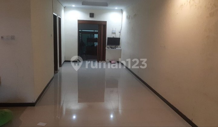 Rumah Second Luas 300m² Nyaman Grogol Sukoharjo 2