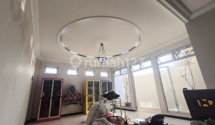 Rumah Nyaman Dekat Manahan Tengah Kota Solo 2