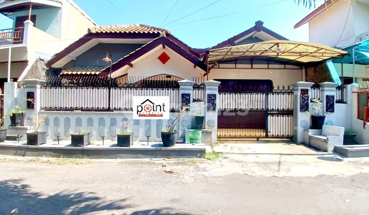 Rumah Bagus 1.5lt Terawat Di Cluster Nyaman Dan Asri Di Colomadu
