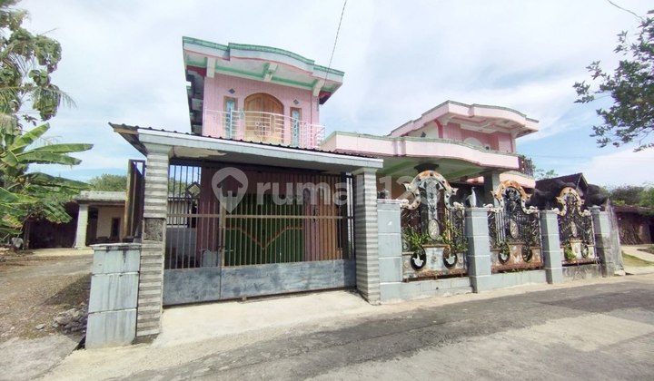 Rumah Luas 2lt Di Perkampungan Ada Kolam Renang Dan Kolam Ikan Rumah Luas 2lt Di Perkampungan Ada Kolam Renang Dan Kolam Ikan