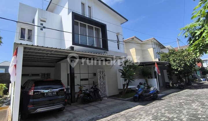 Rumah Mewah Bonus All Furnish Di Cluster Mewah Baturan Clmdu