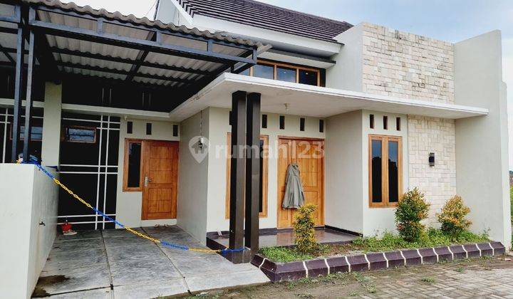 Rumah Cantik Ready Free Canopy Cluster One Gate Gedongan 1
