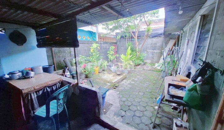 Rumah Second Strategis Dekat Taman Jayawijaya Solo 2