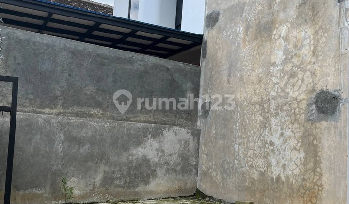 Strategic Kos Gress in the Center of Solo City 2