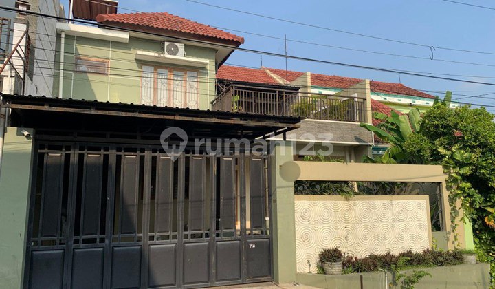 Rumah Bagus Semi Furnished Dekat Taman Jaya Wijaya Surakarta Rumah Bagus Semi Furnished Dekat Taman Jaya Wijaya Surakarta