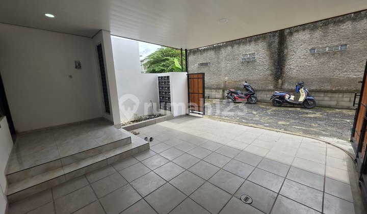 Rumah Cantik Modern Siap Pakai Di Kartasura 2