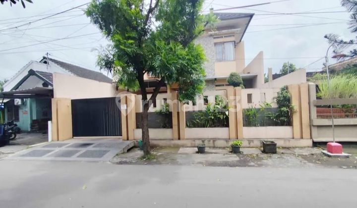 Rumah Bagus Mewah 2Lt Strategis di Gawanan