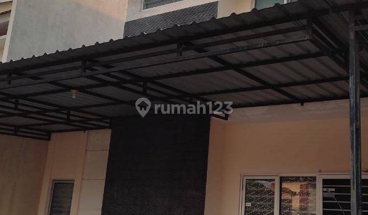 Rumah Cantik 2 Lt Cluster One Gate Gentan 2