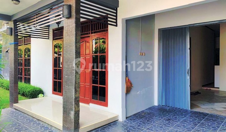 Spacious Fully Furnished House Near Gor Manahan, Solo City 2