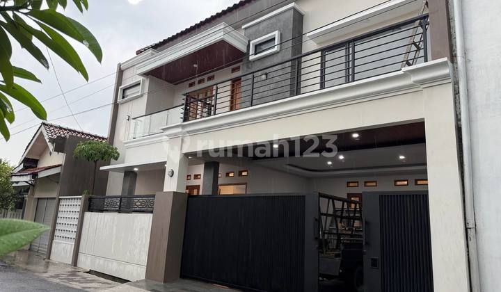 Rumah Baru 2 Lt Mewah Istimewa Banjarsari Solo