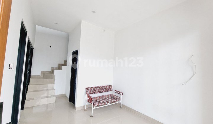 Rumah Cantik 2Lt Indent di Mini Cluster Gajahan Colomadu