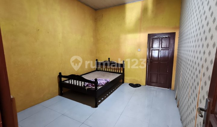 Rumah Bagus Luas Strategis di Banyuanyar 2