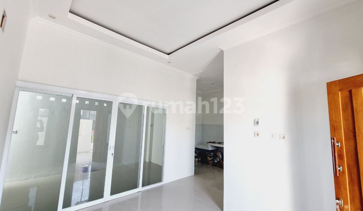 1 Unit Nice House, Strategic Location Near Solo Campus. 2