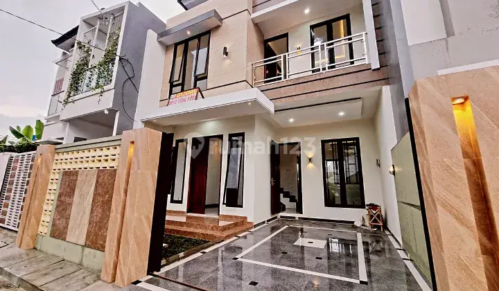 Rumah Mewah 2lt Modern Akses Jln 10.5 M Dekat Transmart Pabelan 1