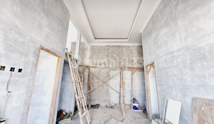 Rumah Baru Cantik 2 Lt Dekat Mall Luwes Gentan Sukoharjo 2