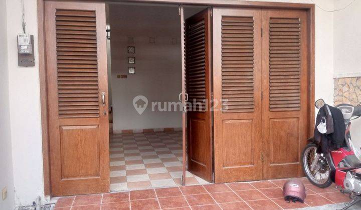 Rumah Bagus Nyaman 150m² Tengah Kota Solo  2