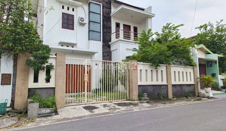 Rumah Bagus 2 Lt Murah 4 Menit Gor Manahan Solo 1