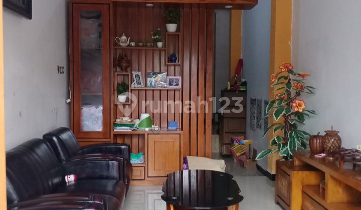 Strategically Located Ready-to-Occupy House Near Zayed Mosque Solo 2