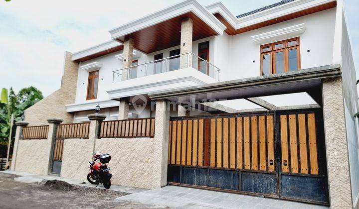 Rumah Mewah Proses Finishing Plus Kolam Renang Di Kota Solo 1