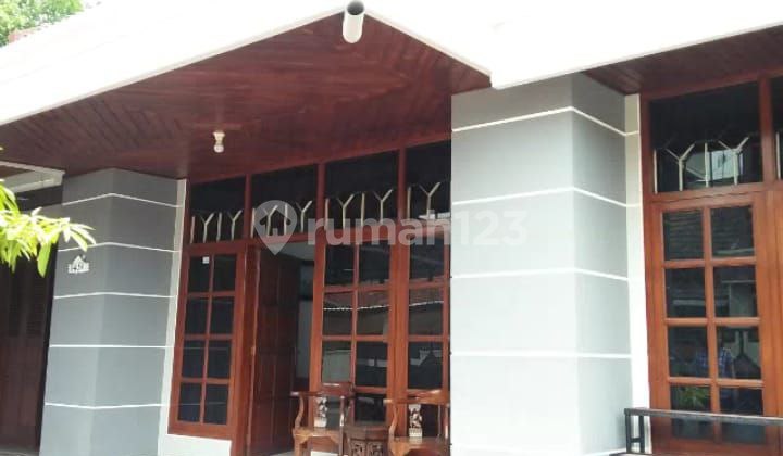 Rumah Luas Nyaman Klasik Jati Supter Di Colomadu Kra 2