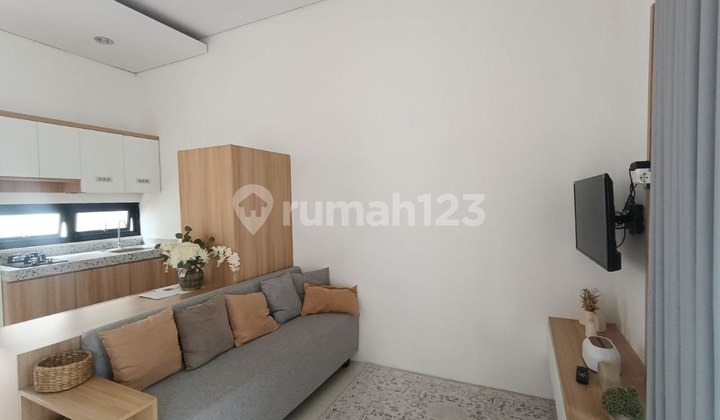 Rumah Cantik di Cluster Mewah Dekat Ums 2