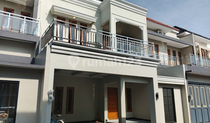 Rumah Mewah 2Lt Dekat Rs Oen dan Al Azhar Solo Baru