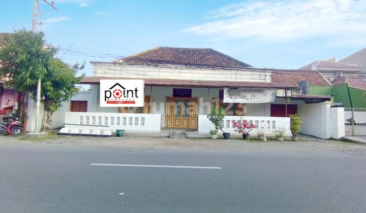 Rumah Klasik Strategis 665m² Dekat Kraton Solo 1