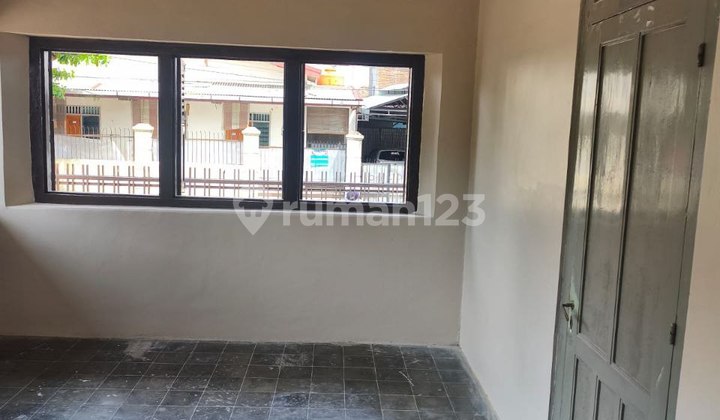 Rumah Kuno Luas Strategis di Pusat Solo Kota 2