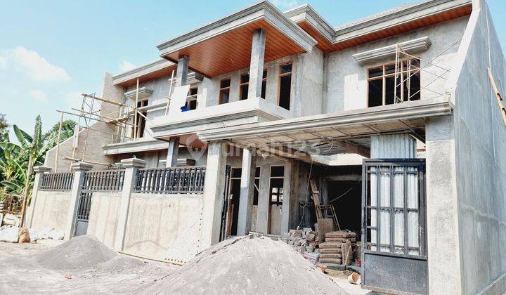 Rumah Mewah 2 Lt Ada Pool Finishing Solo Kota 1