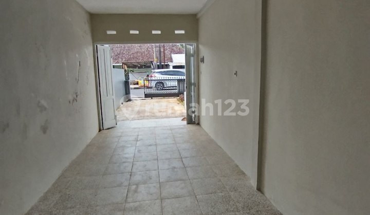 Rumah Luas Strategis Tepi Jalan Raya Salatiga 2