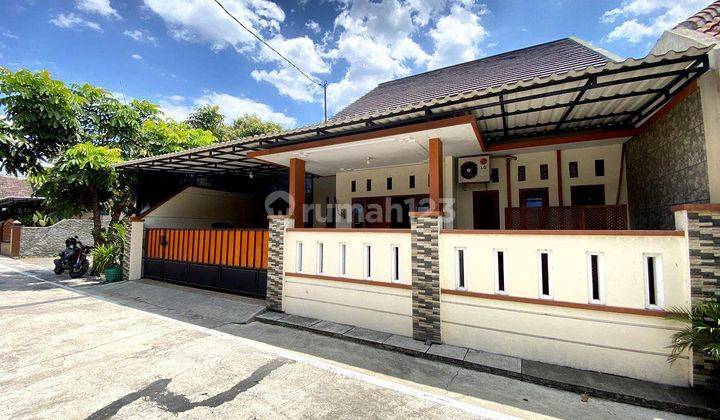 Rumah Nyaman Modern Minimalis Dekat Dengan Bandara Solo 1