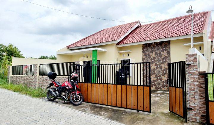 Rumah Cantik 120m2 Baru Siap Huni Di Perumahan 1