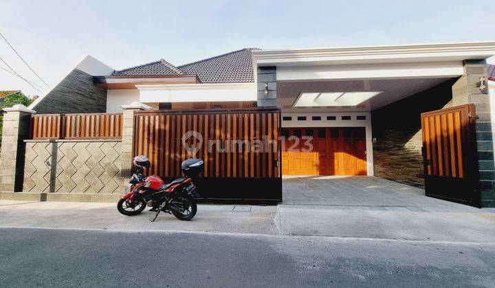 Rumah Mewah 261m² Gress Dekat Fave Hotel Manahan Solo 2