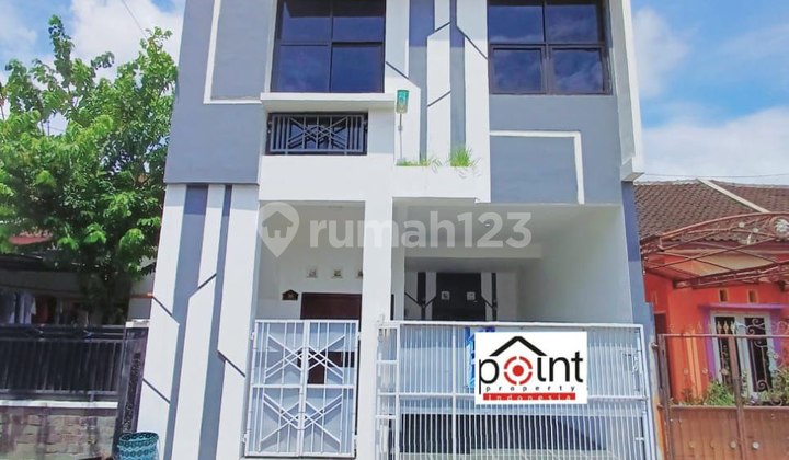 Rumah Bagus 2lt Strategid Dekat Ke Luwes Gentan