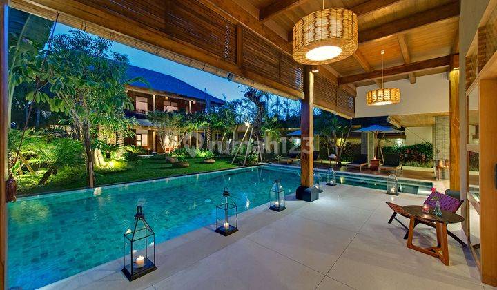 Luxurious 6 Bedroom Villas Within Walking Distance To Seminyak Beach 2