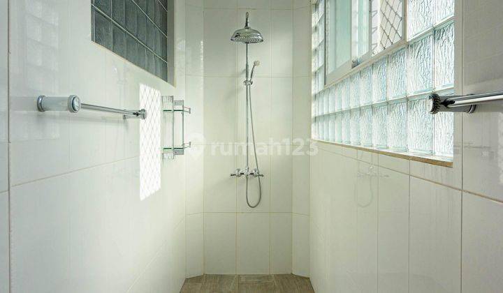 Stunning Villa Located Near Melasti Beach For Sale Or Rent 13