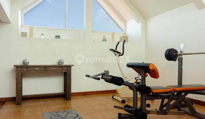 Stunning Villa Located Near Melasti Beach For Sale Or Rent 15