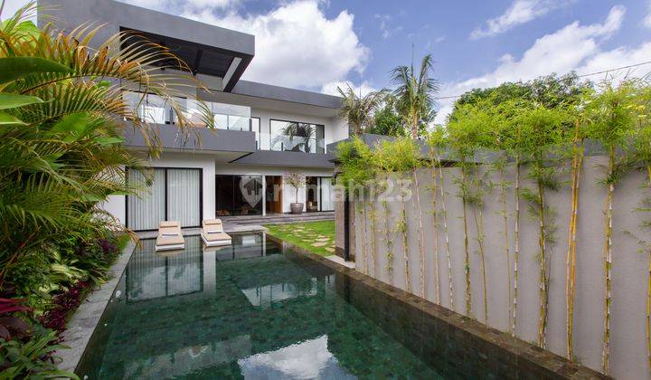 Beautifully Designed Leasehold Villa In Canggu