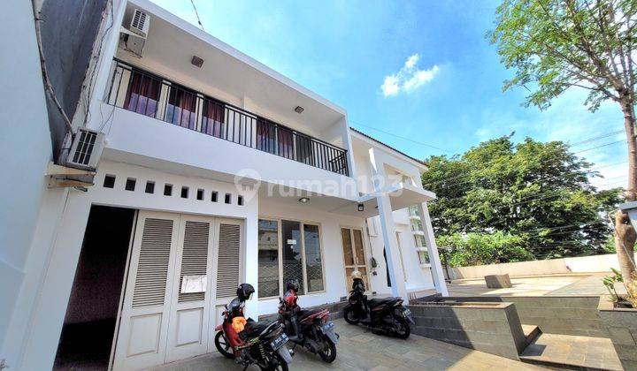 Rumah Jangli Posisi Hook Cocok Untuk Resto DI Jangli Raya