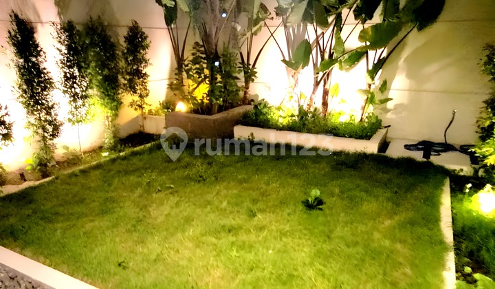 Citragrand, Rumah Mewah 2 Lantai di Mainroad Lebar jalan 20 Meter