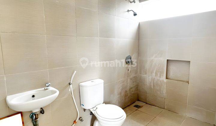 CITRAGRAND TEMBALANG, RUMAH 2 LANTAI BONUS KITCHEN SET DI CITRAGRAND SEMARANG