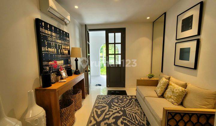 Citragrand, Rumah Mewah 2 Lantai di Mainroad Lebar jalan 20 Meter