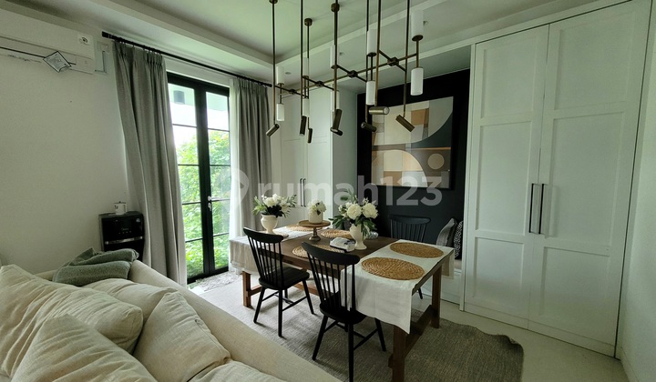 Citragrand, Rumah Mewah 2 Lantai di Mainroad Lebar jalan 20 Meter